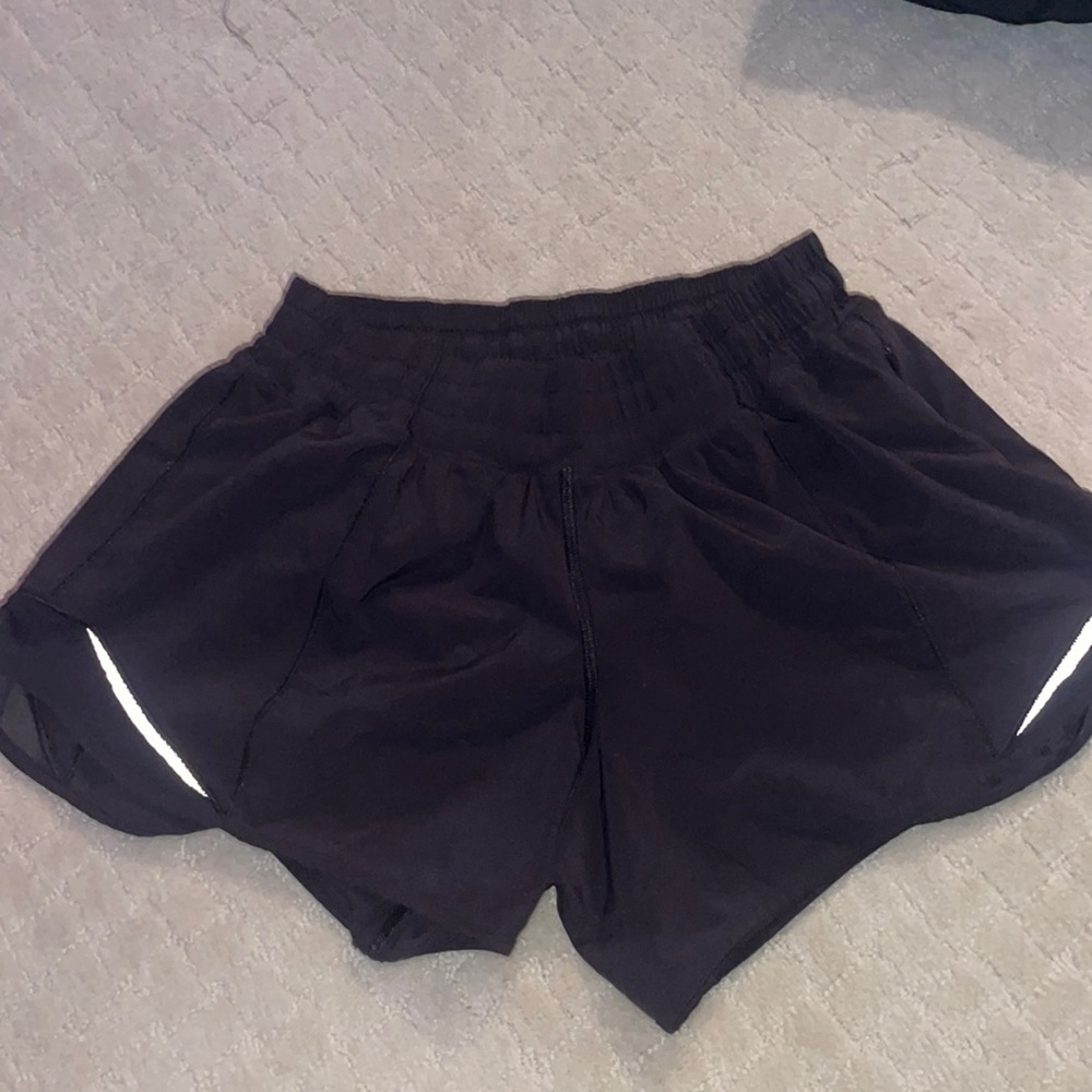 size 6 lulu shorts! black